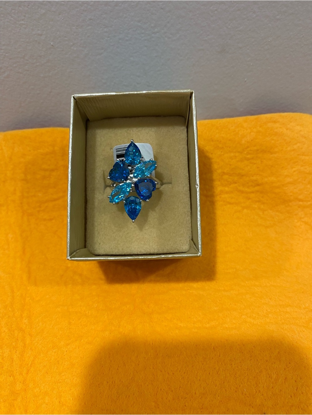 JTV Bella Luce Multi Cluster Ring size 11